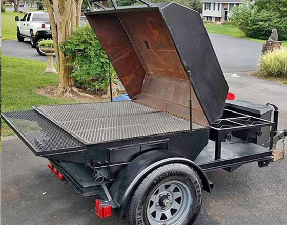 >2023 grill trailer . Dial propane burners with tank,